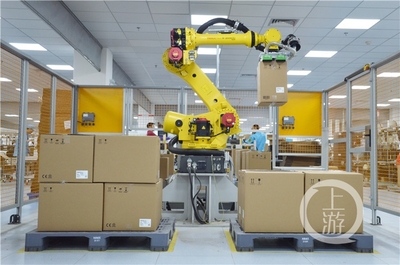 智能搬運新篇章 機器人助力重慶大渡口企業提質增效